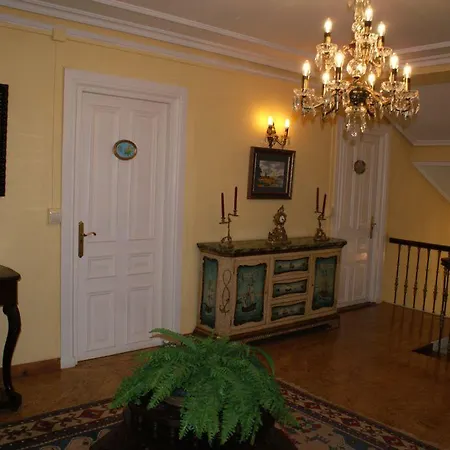 فندق La Argentina لواركا